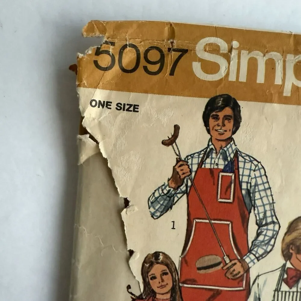 Vtg 70s Simplicity Sewing Pattern 5097 Unisex Full Half Aprons One Size *READ*